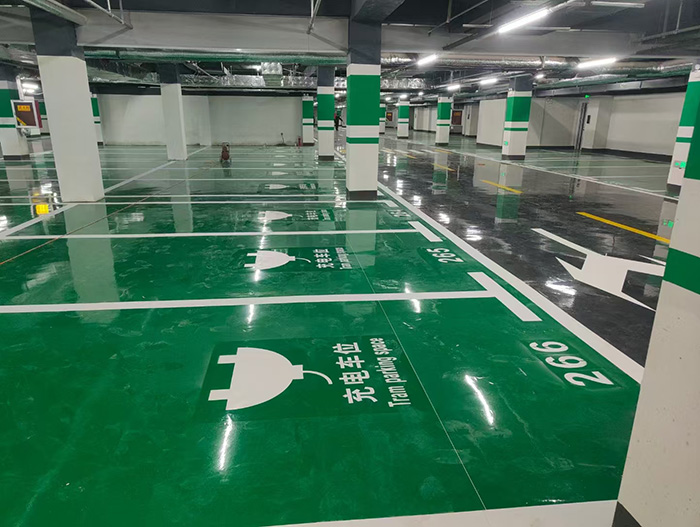 地下车库道路划线施工