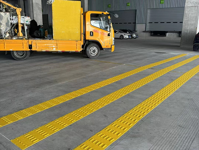 道路划线施工