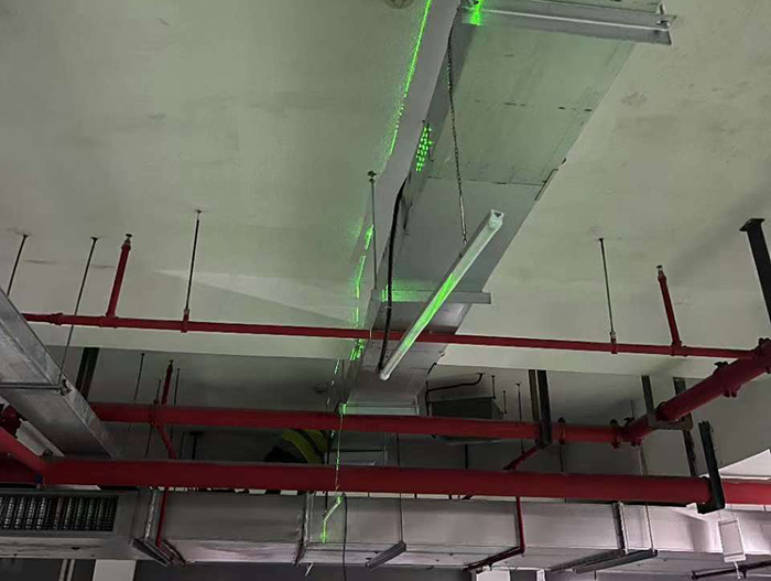 地下车库充电桩桥架安装